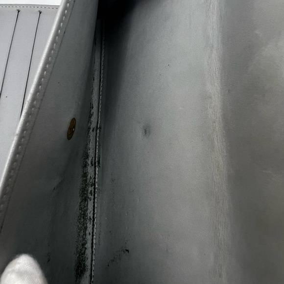 GUC Louis Vuitton Gold Vernis Long Wallet - Picture 7 of 8